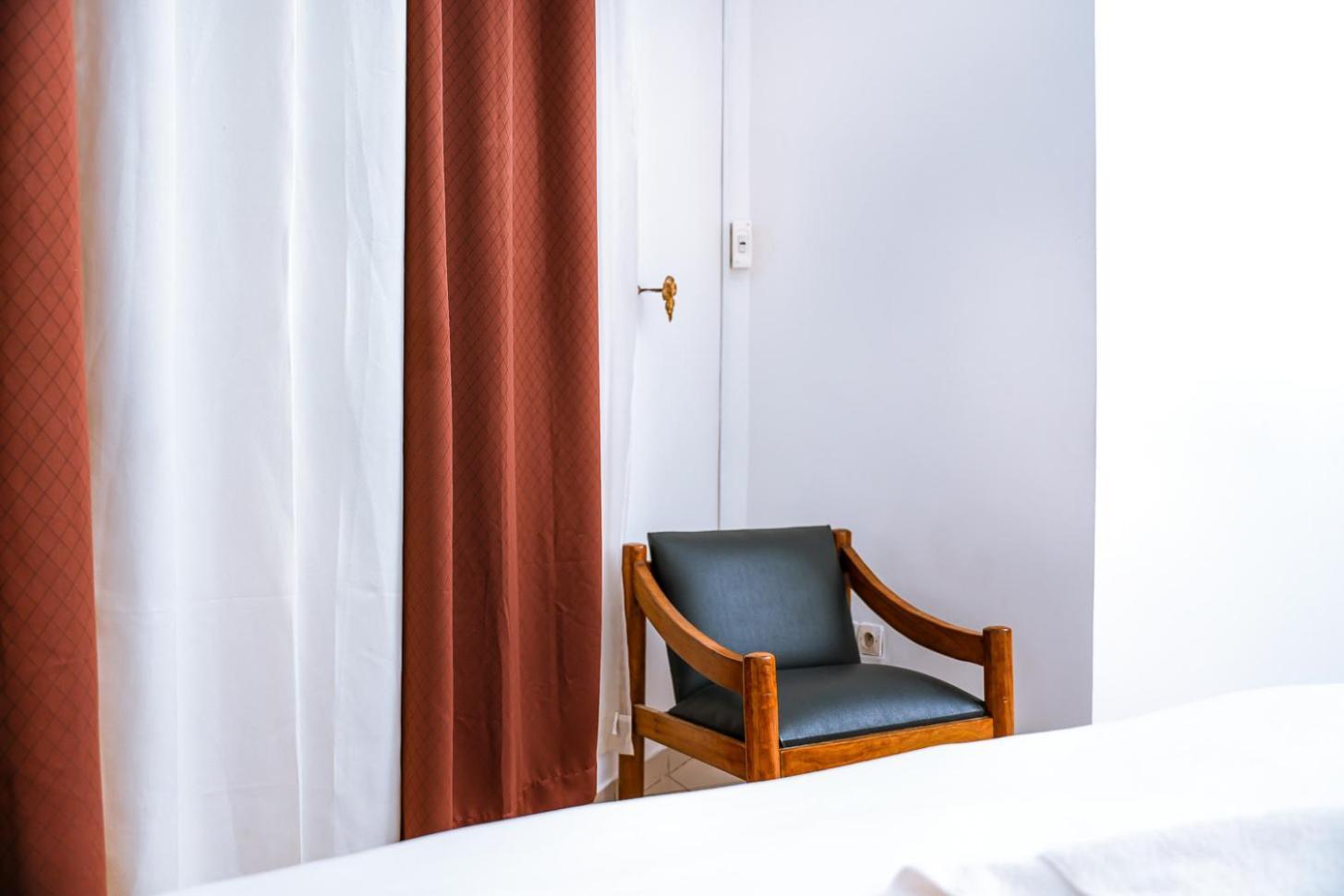 Les Residences De La Providence - Appart Hotel Яунде Экстерьер фото