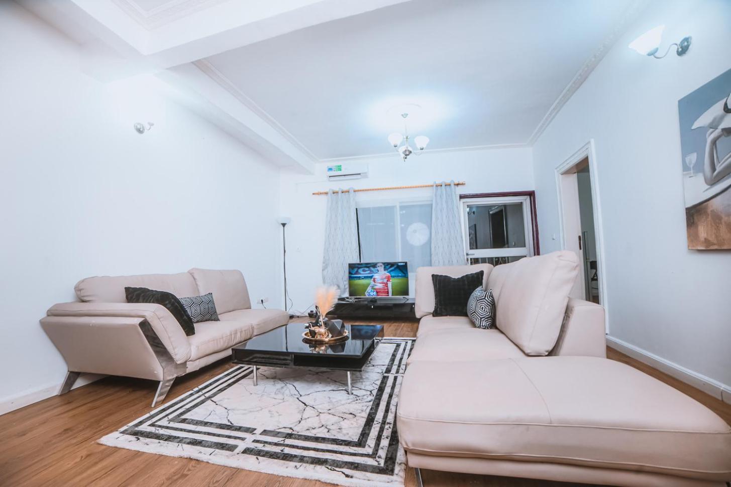 Les Residences De La Providence - Appart Hotel Яунде Экстерьер фото