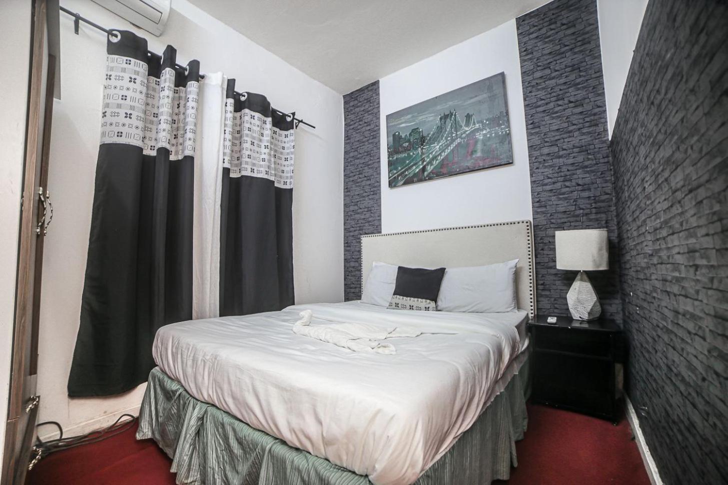 Les Residences De La Providence - Appart Hotel Яунде Экстерьер фото