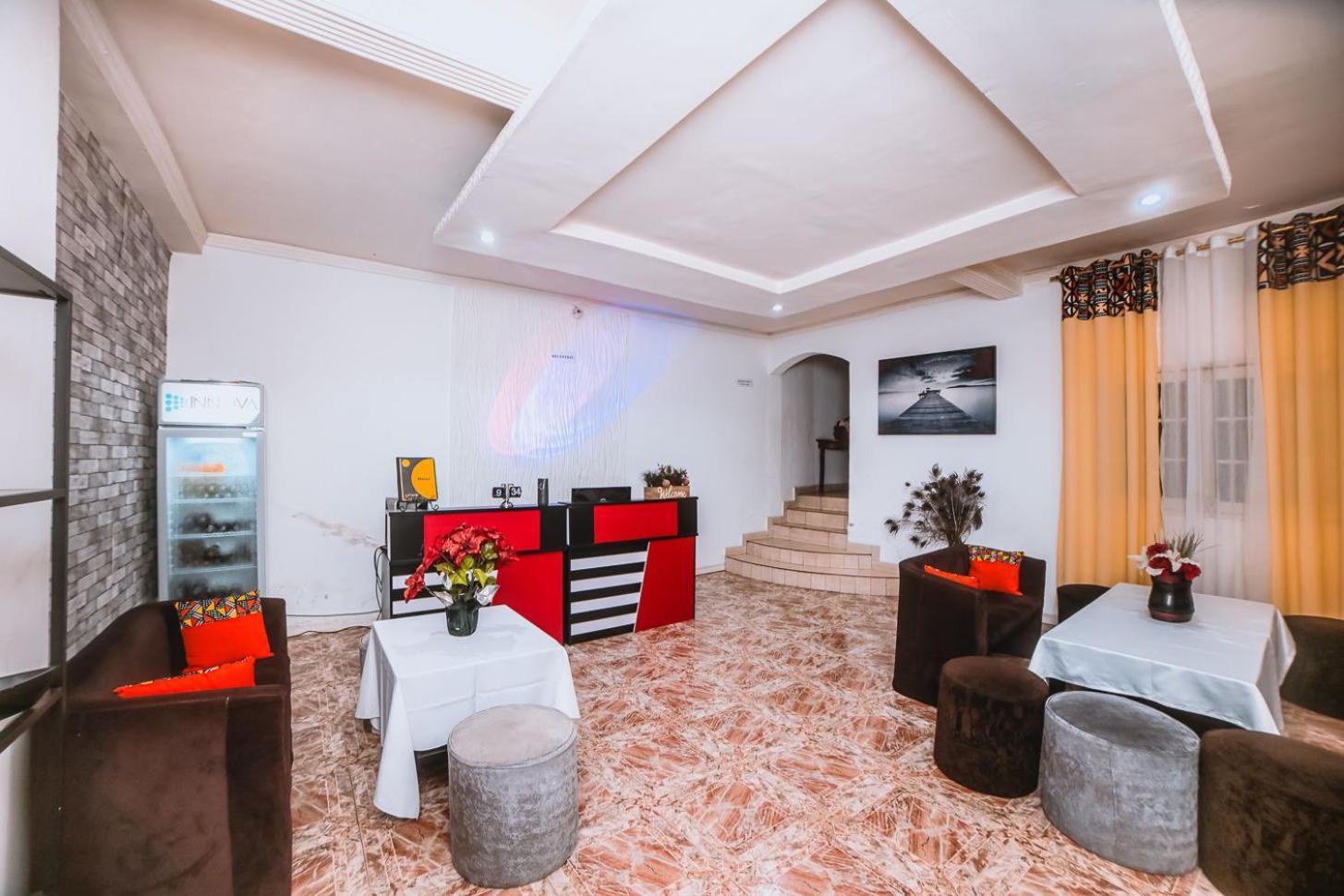 Les Residences De La Providence - Appart Hotel Яунде Экстерьер фото