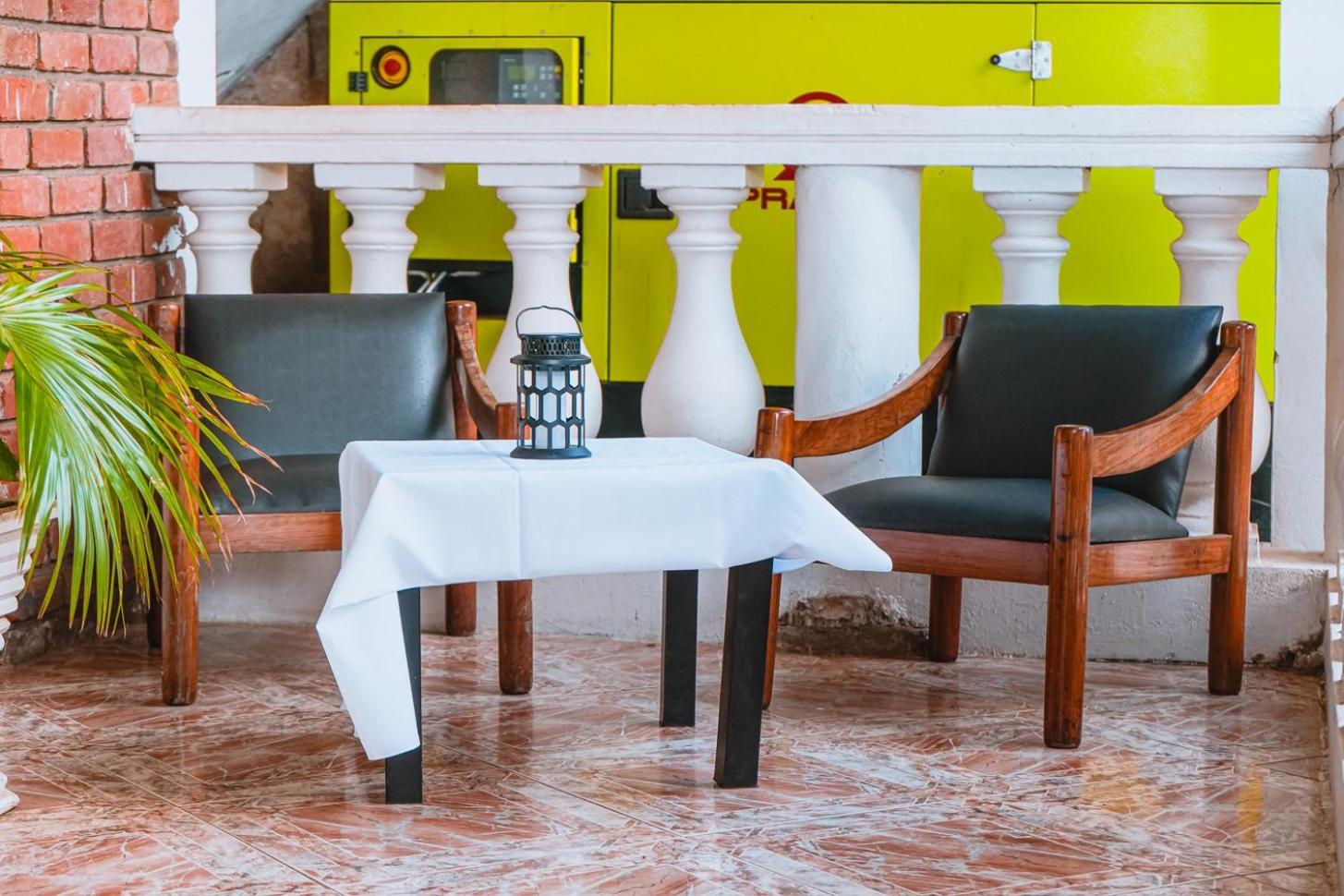 Les Residences De La Providence - Appart Hotel Яунде Экстерьер фото